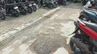 Kondisi Parkiran motor mahasiswa