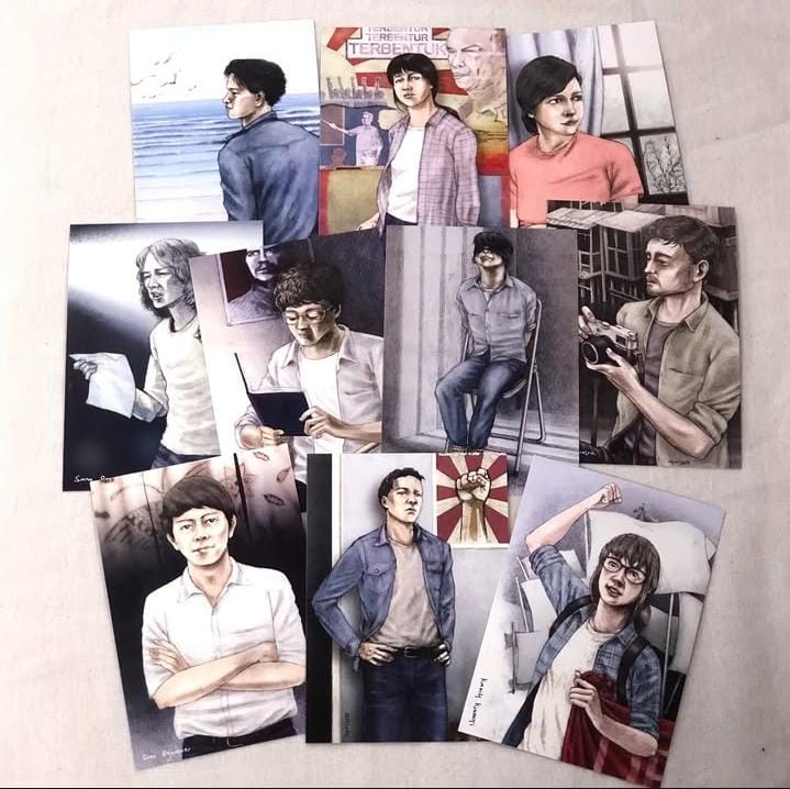 Ketika Fiksi Membuka Mata melalui Novel Laut Bercerita Karya Leila S. Chudori 3 Foto card karakter edisi hard cover novel Laut Bercerita (Sumber : Instagram @leilachudori : https://www.instagram.com/p/DC8tmAQv0bd/?igsh=MW05ZzduajgzZGQydg==)