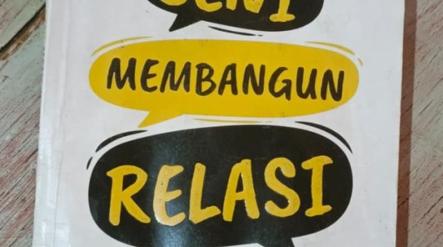 foto tampilan depan buku ‘’Seni Mencari Relasi’’ Karya Devi Ardiyanti ( arsip sentra)