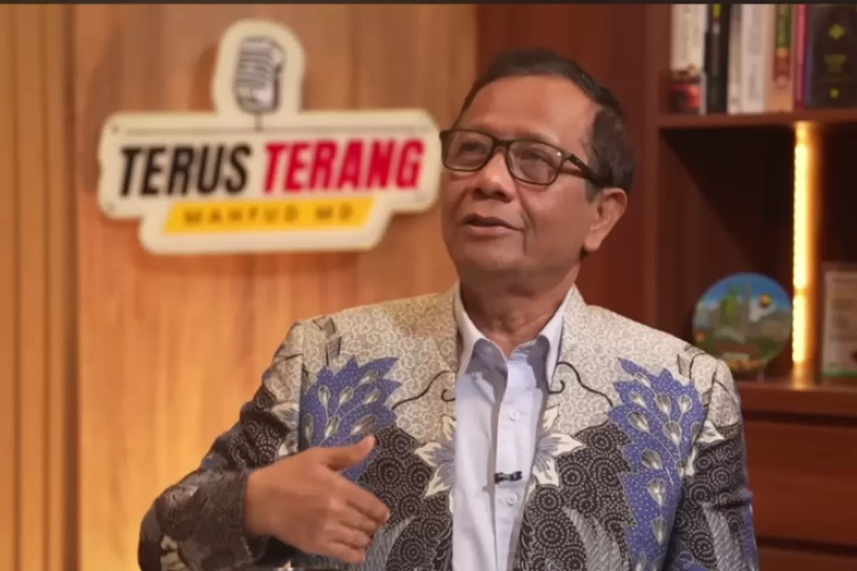 Mens Rea dan Kebebasan Berekspresi: Menakar Batas Hukum dalam Stand-up Comedy Panji Pragiwaksono 2 Foto Mahfud MD menanggapi soal konten Mens Rea Pandji (YouTube Mahfud MD Official )